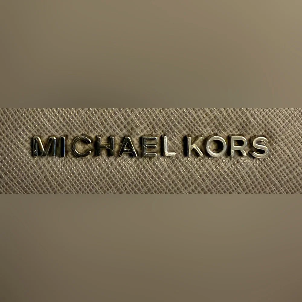 Michael Kors Saffiano Leather Shoulder Tote | Zip Top | Neutral Taupe